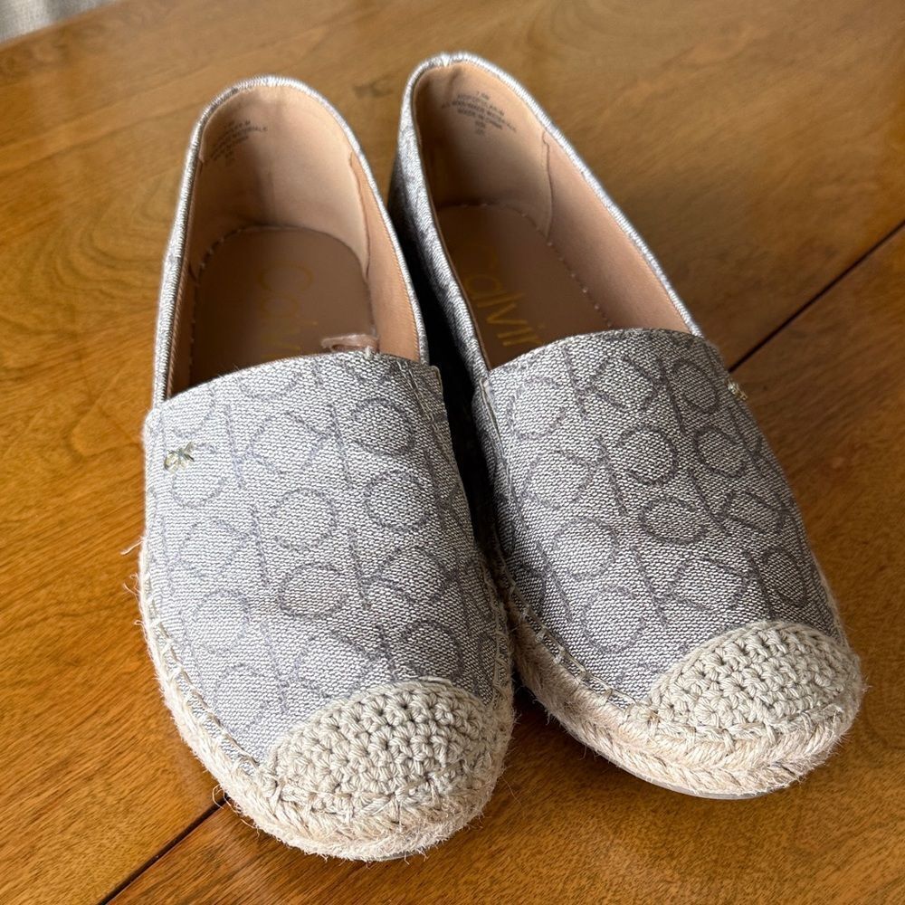 Calcin Klein espadrille flats